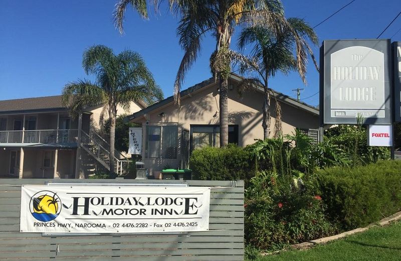 Holiday Lodge Motor Inn