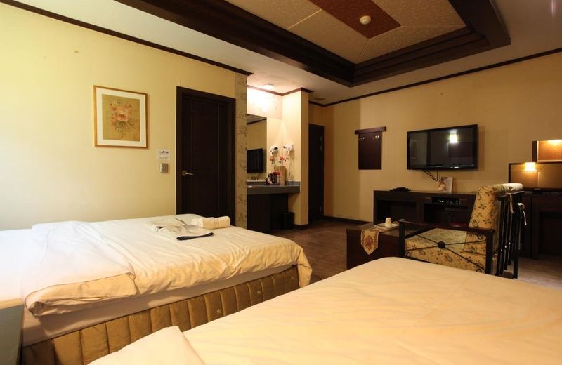 Weolmoonjes Hotel