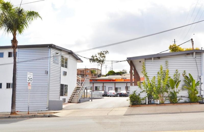 Lodge at 32nd