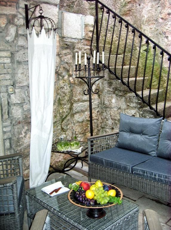 Outdoor Pictures 15