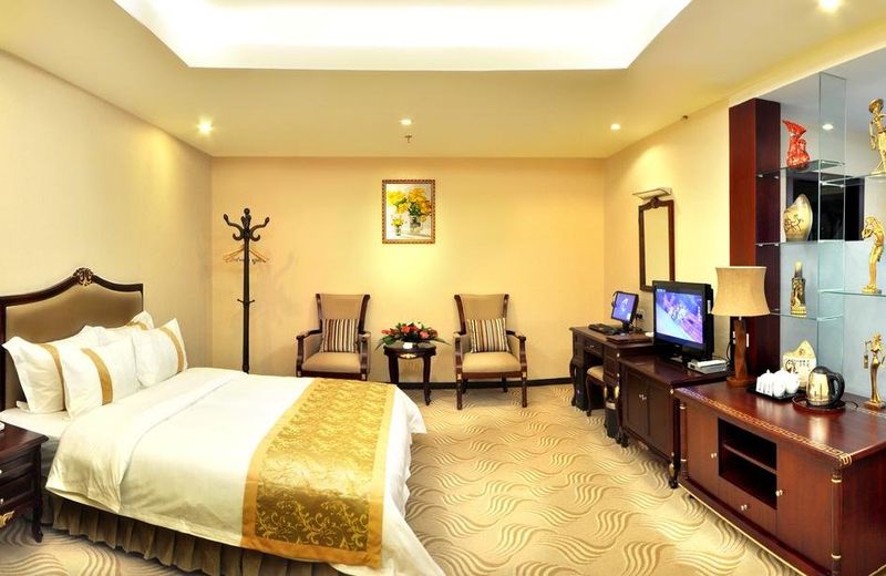 Phoenix Hotel Chain