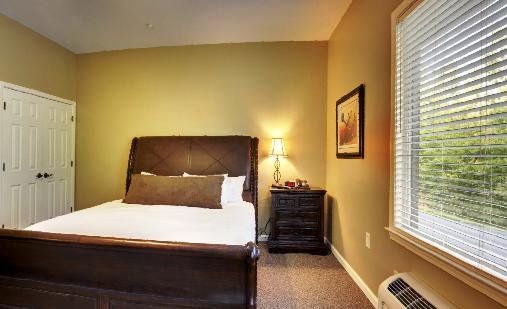 The Copperhead Lodge