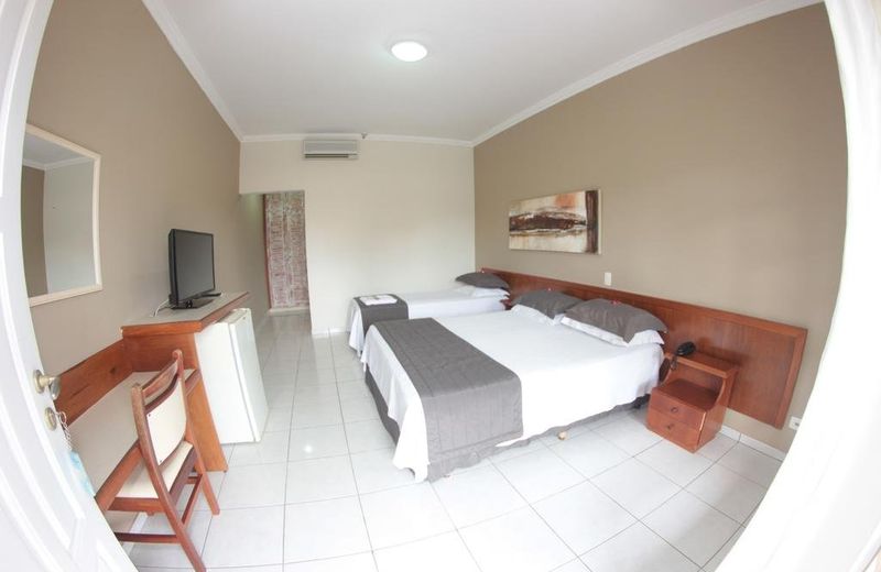 Amarilis Flat Service