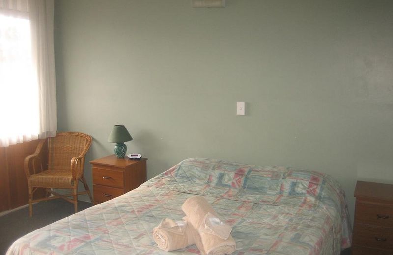 Golden Hills Motel