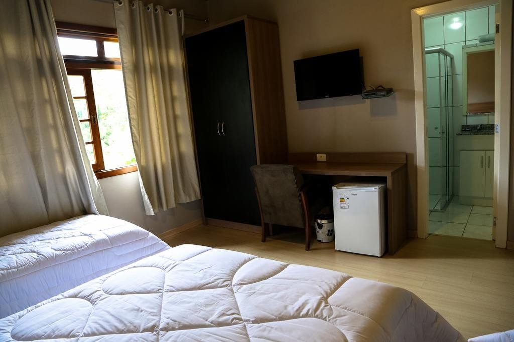 Pousada Três Pinheiros