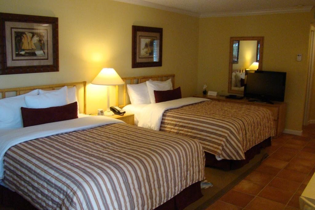 Vanderbilt Beach Resort