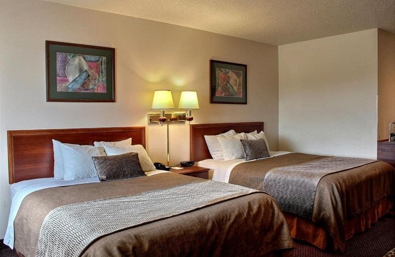 Comfort Inn & Suites at I-74 and 155