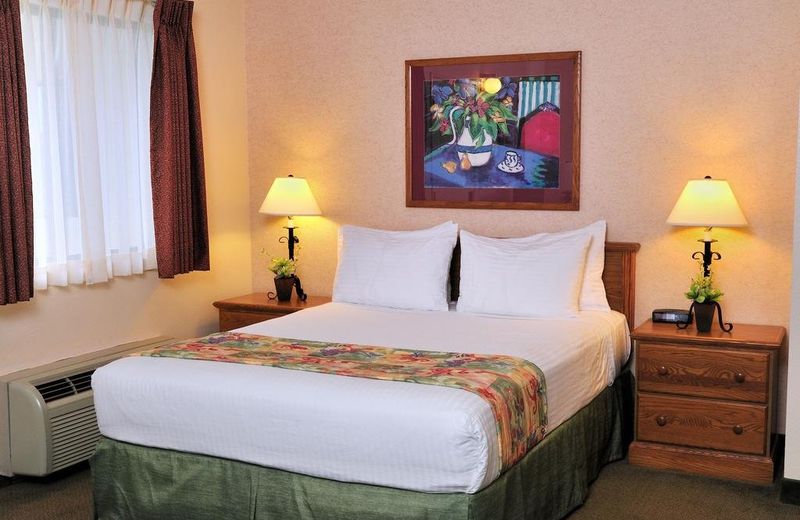 Lamplighter Inn & Suites at SDSU