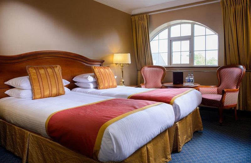 River Island Hotel