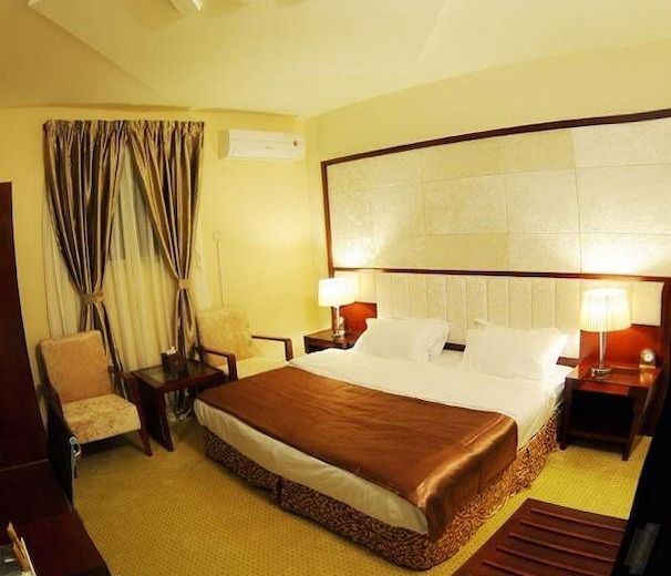 Al Ebreez Palace