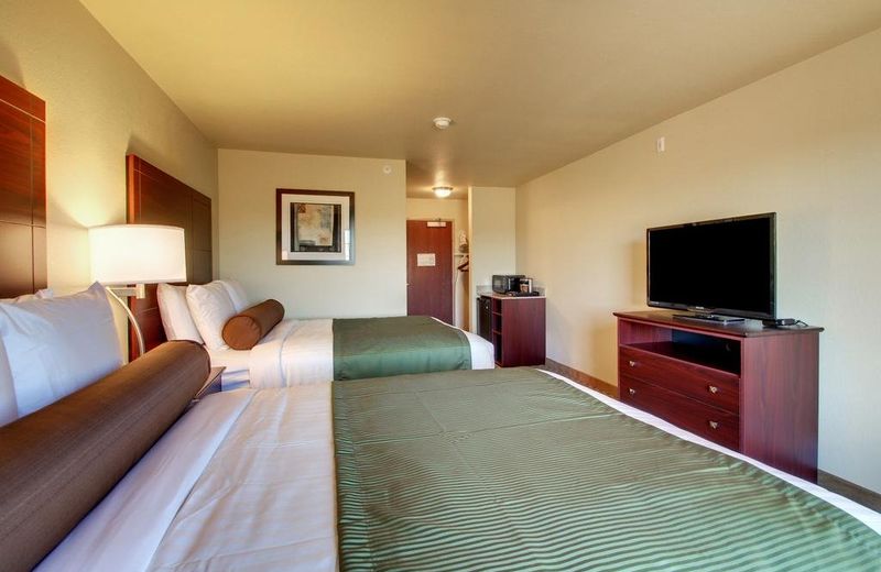 Castle Rock Inn & Suites - Quinter
