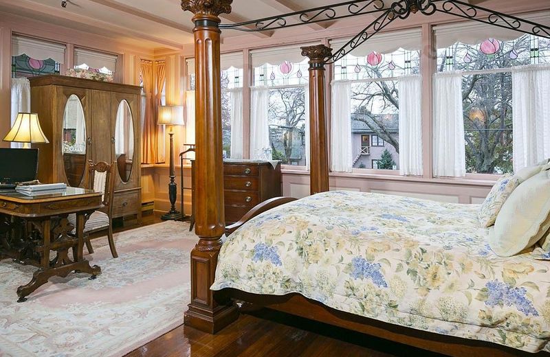 Beaconsfield Bed and Breakfast - Victoria