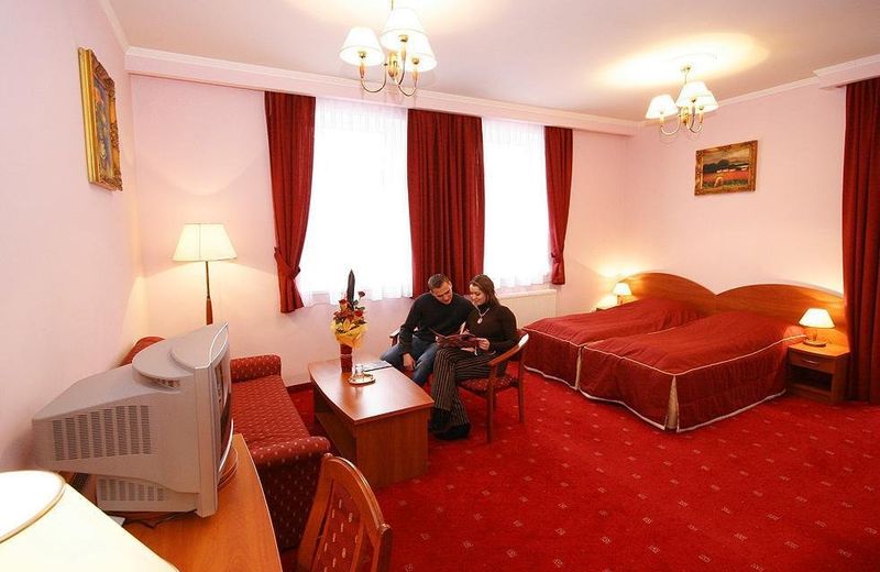 RESIDENCE