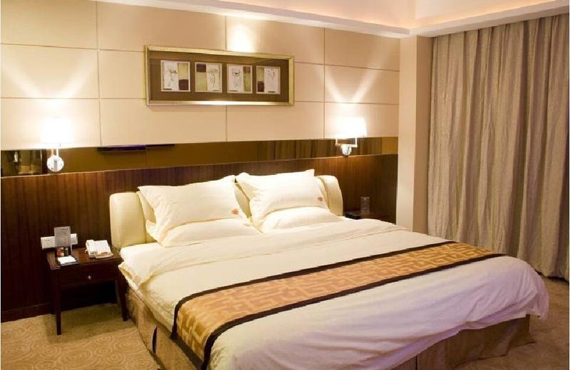 Dongzhu Big Hotel