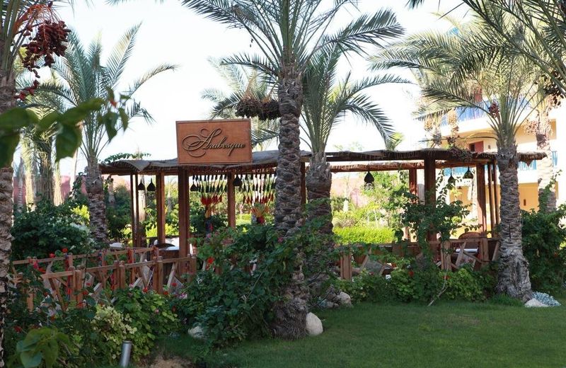 Carols Beau Rivage Hotel