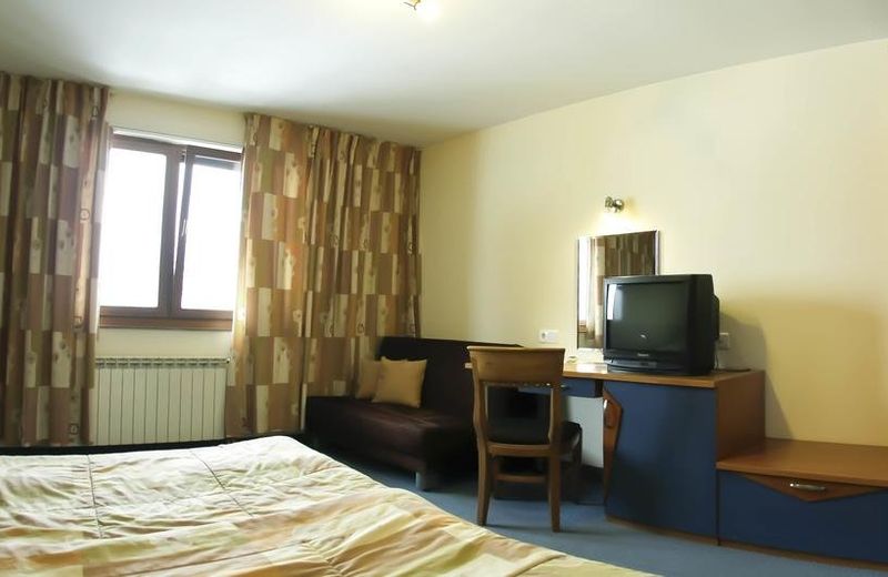 Edi Hotel