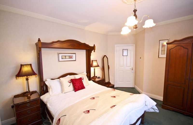 NEWLANDS COUNTRY HOUSE