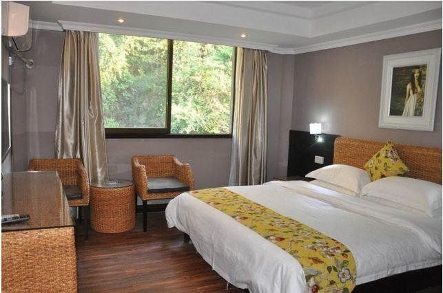 Guilin Lipu Fengyu Yanshan Resort