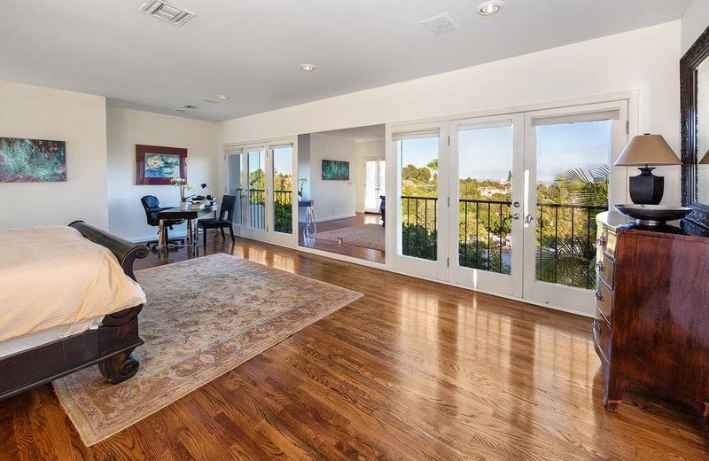 1018 - Celebrity Ocean View Villa - RUD 113228
