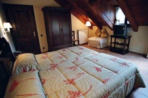 Apartamentos Les Picardes