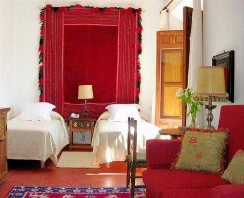 Santa Isabel la Real Hotel