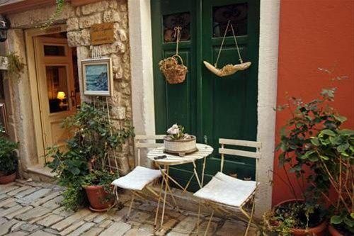 Outdoor Pictures 22