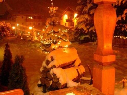 Outdoor Pictures 19