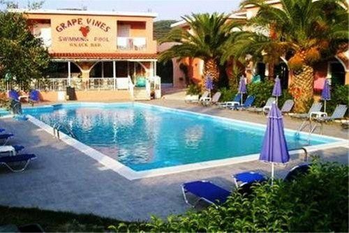 Grapevines Hotel