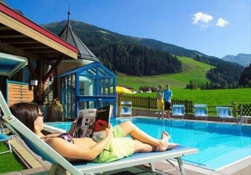 Outdoor Pictures 22