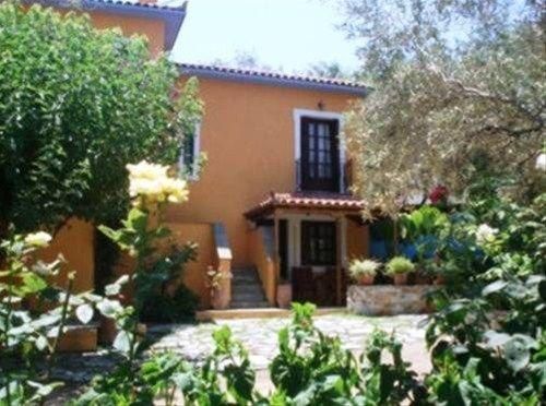 MARILENA VILLAS