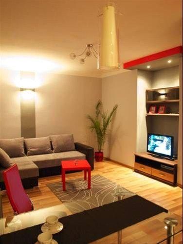 OVERNIGHT WARSAW STUDIO NOWOLIPIE