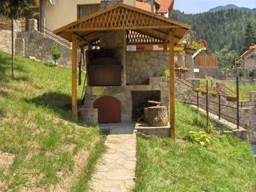 Outdoor Pictures 23