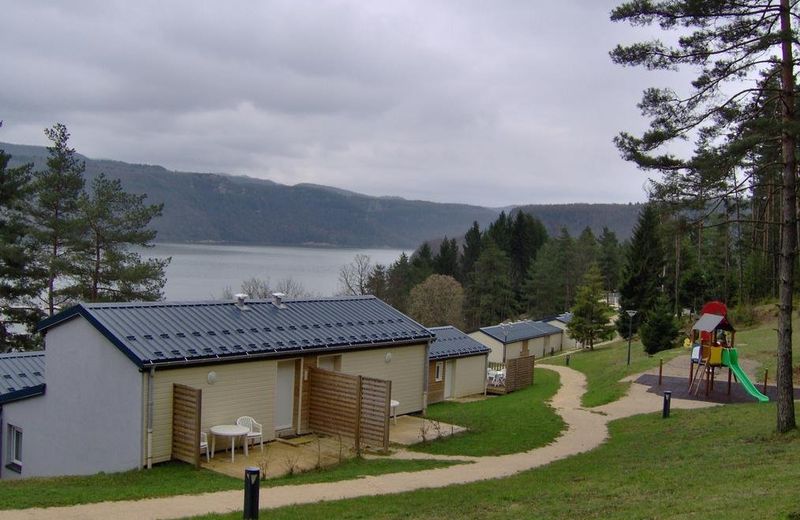VVF Le Fjord Jurassien Maisod le lac
