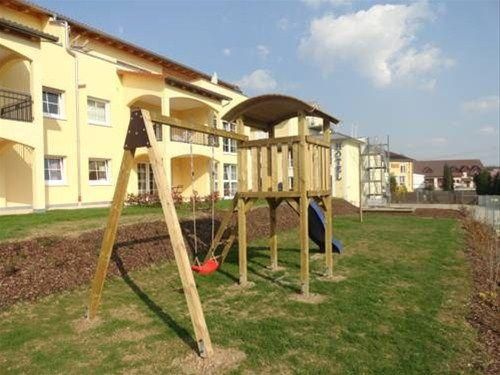Outdoor Pictures 9