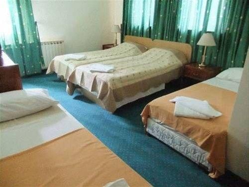 Rosary Sister Guest House Ein Karem
