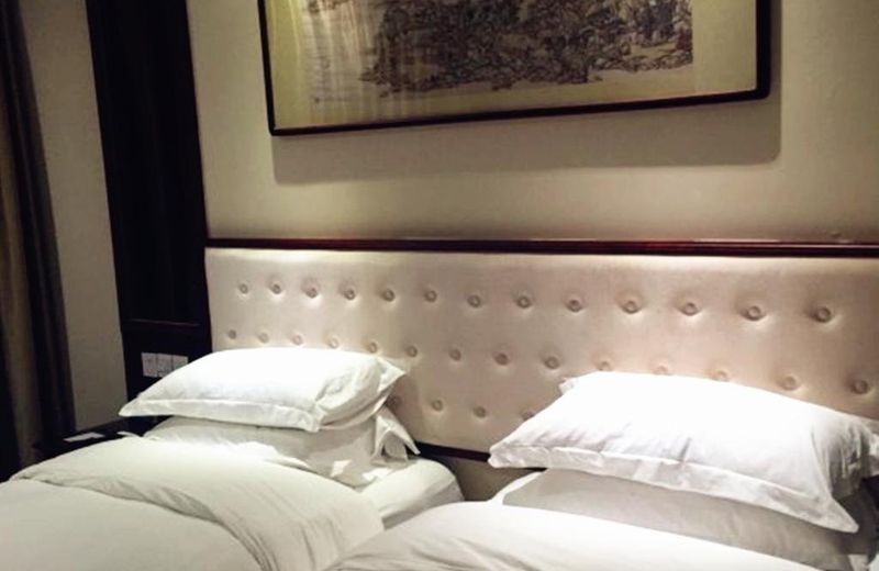 Thank Inn Plus Hotel Shanxi Taiyuan Yingze District Liuxiang Walking Street
