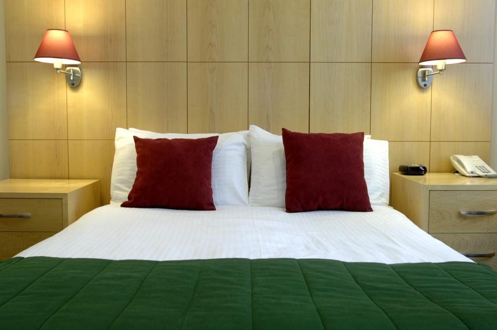 Lysses House Hotel