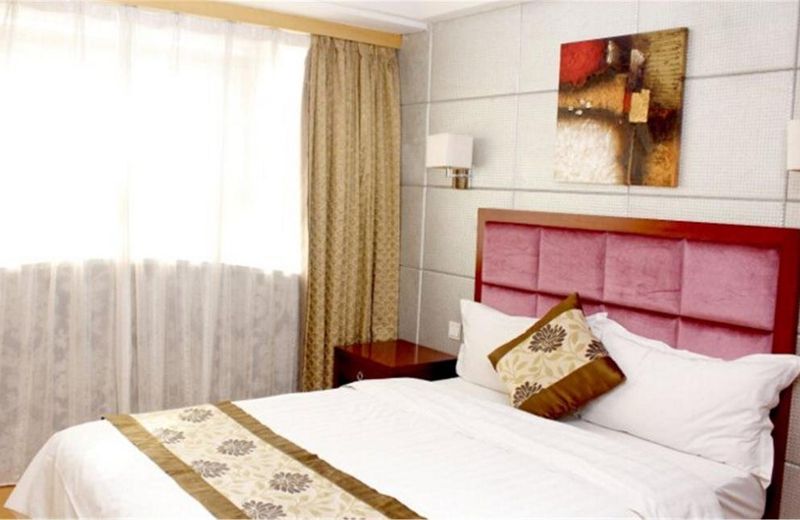 Yongtai Junyue Hotel