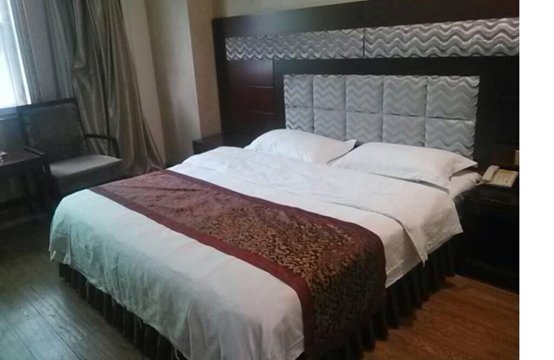 Guofu Business Hotel