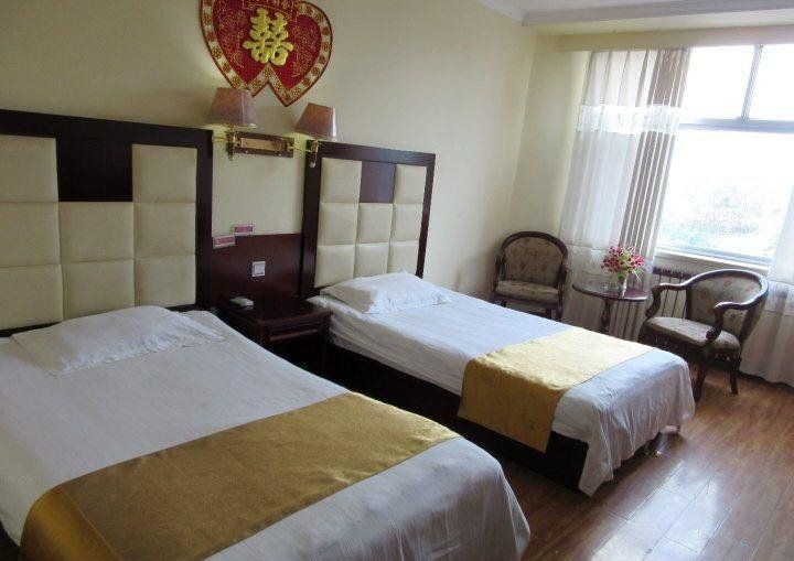 Changcheng Busines Hotel