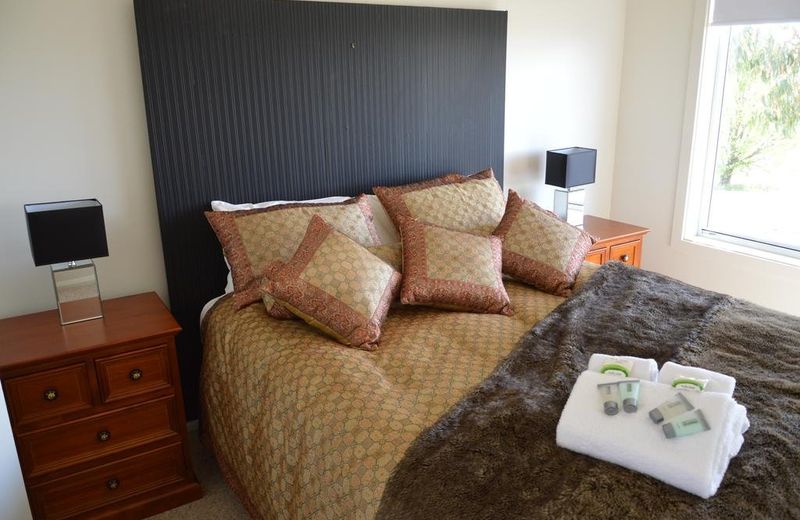 BATHURST GOLDFIELDS RESIDENCE on MOUNT PANORAMA