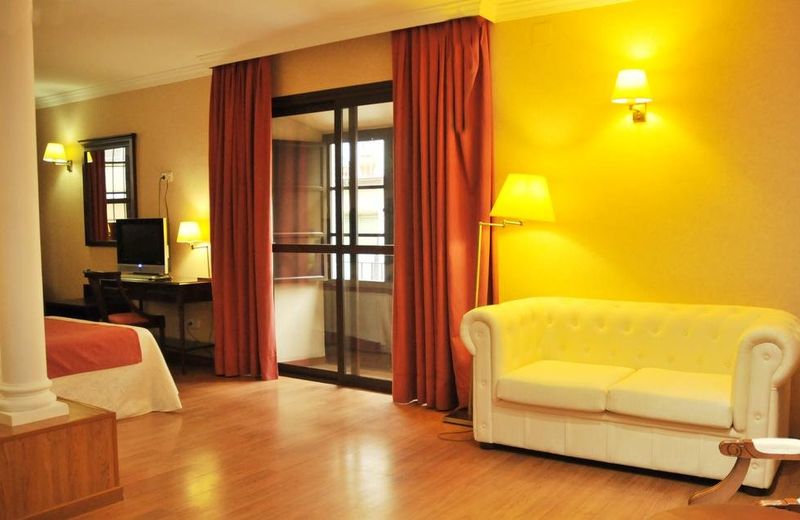 Hotel Santo Domingo Lucena