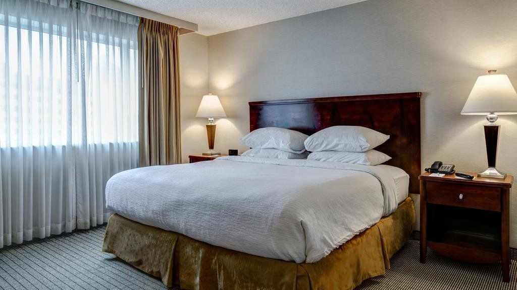Embassy Suites Cincinnati - RiverCenter