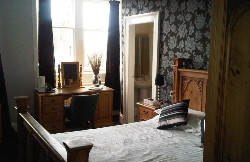 Crown Court Hotel