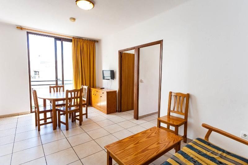 Apartamentos Tramuntana