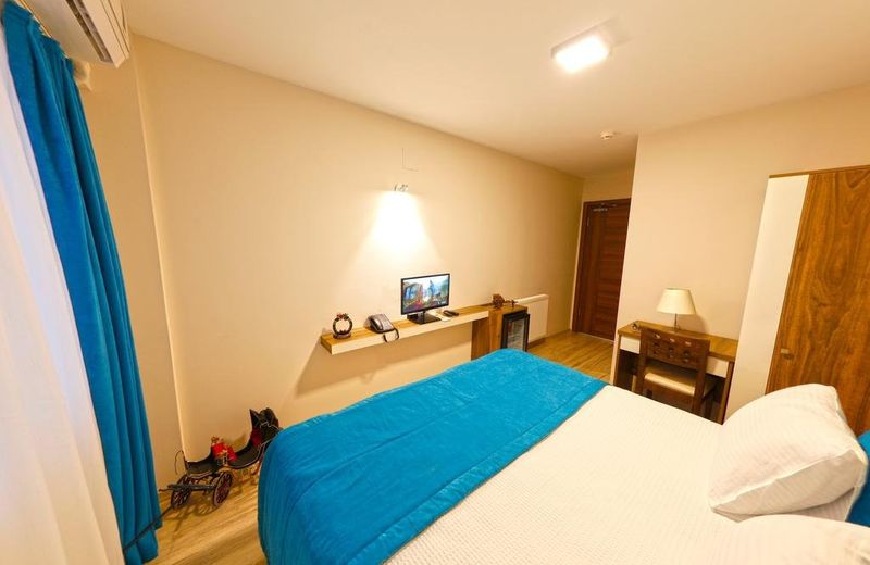 Fayton Hotel