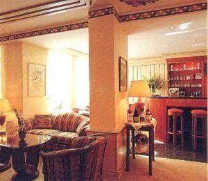 HOTEL ORANIENBURG - RESTAURANT LE CHATELAIN