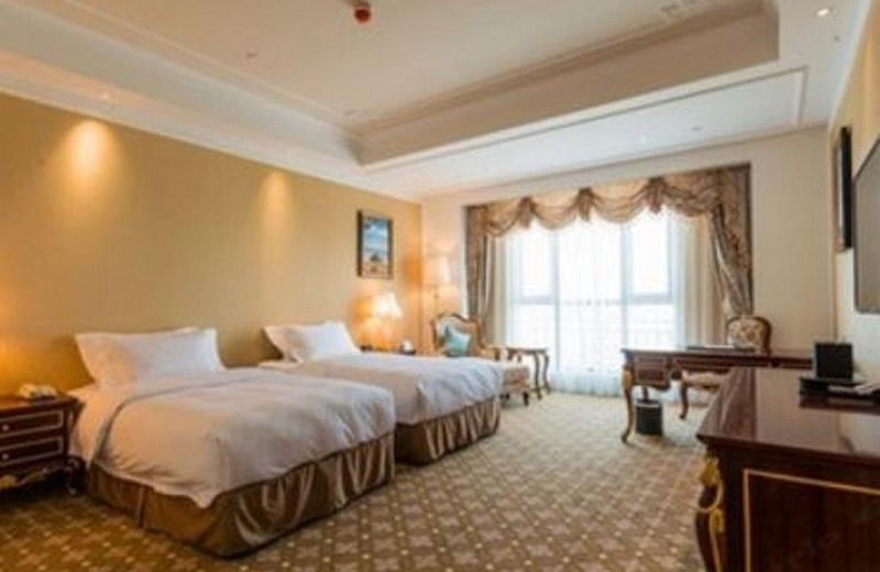 Binhai Jinshi International Hotel