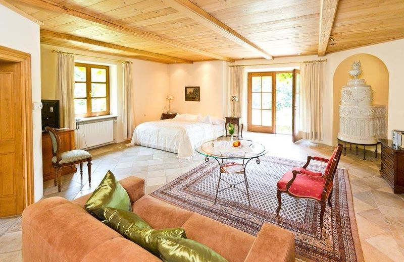 SCHLOSSHOTEL OBERMAYERHOFEN