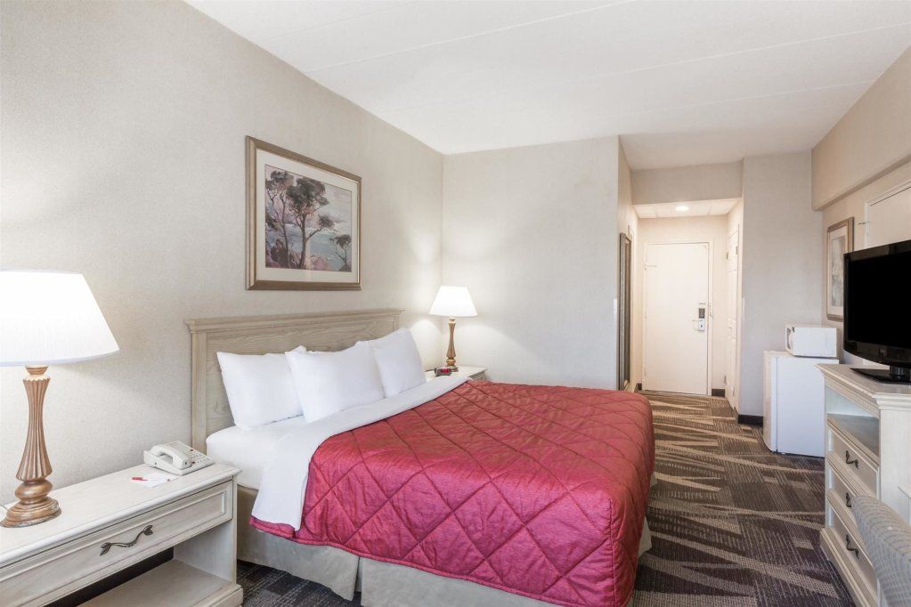 Ramada by Wyndham Yonkers